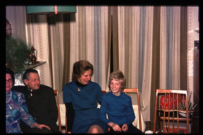 03.Regensburg dec 1974 Rino,Mama,Peter.JPG